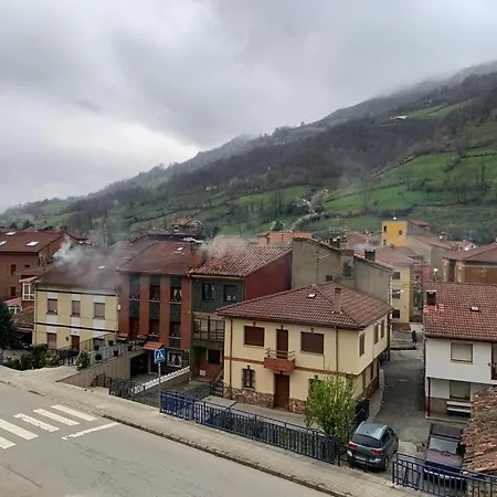 Fele Con Garaje Apartament Felechosa