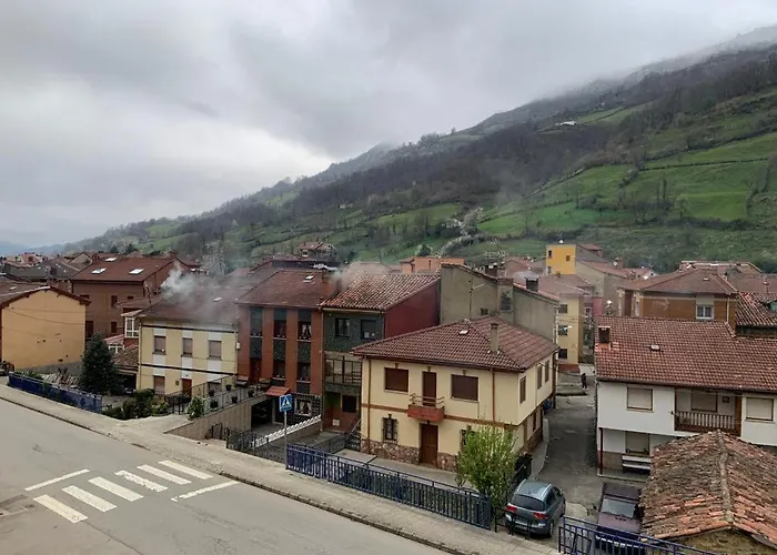 Fele Con Garaje Διαμέρισμα Felechosa